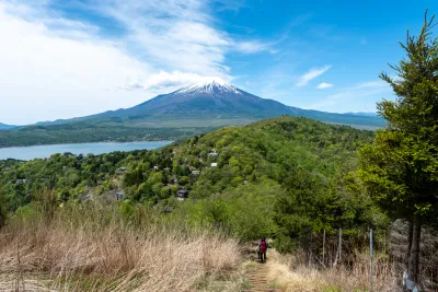 Mt Ishiwari, Mt Hirao and Mt Ohira: Lake Yamanakako hike
