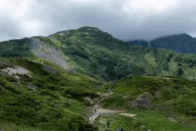 Happo Pond: a beginner-friendly hike in Hakuba