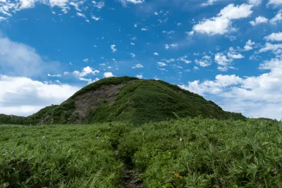 Mt Amakazari (雨飾山) hike
