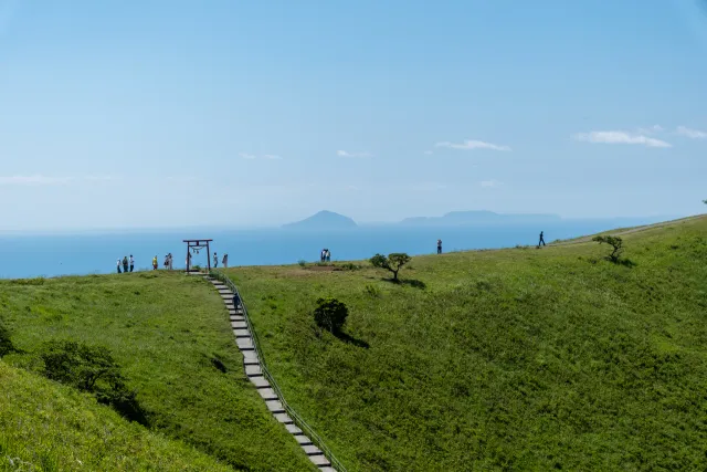 Mt Omuro: hiking Izu's extinct volcano