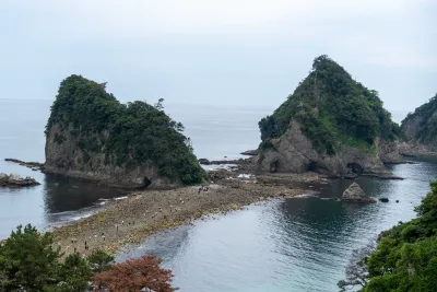 Tombolo Land Bridge, Nishiizu