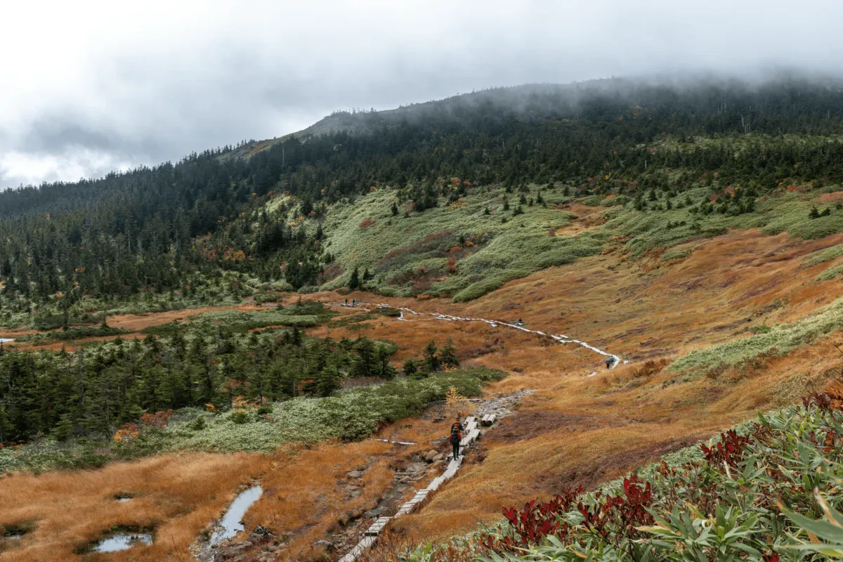 Mt Nishi-Azuma: an autumn hike