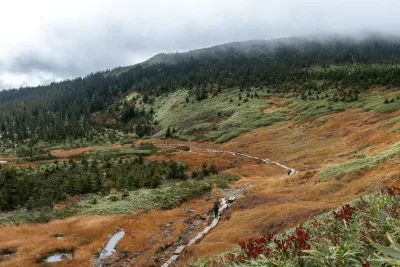 Mt Nishi-Azuma: an autumn hike