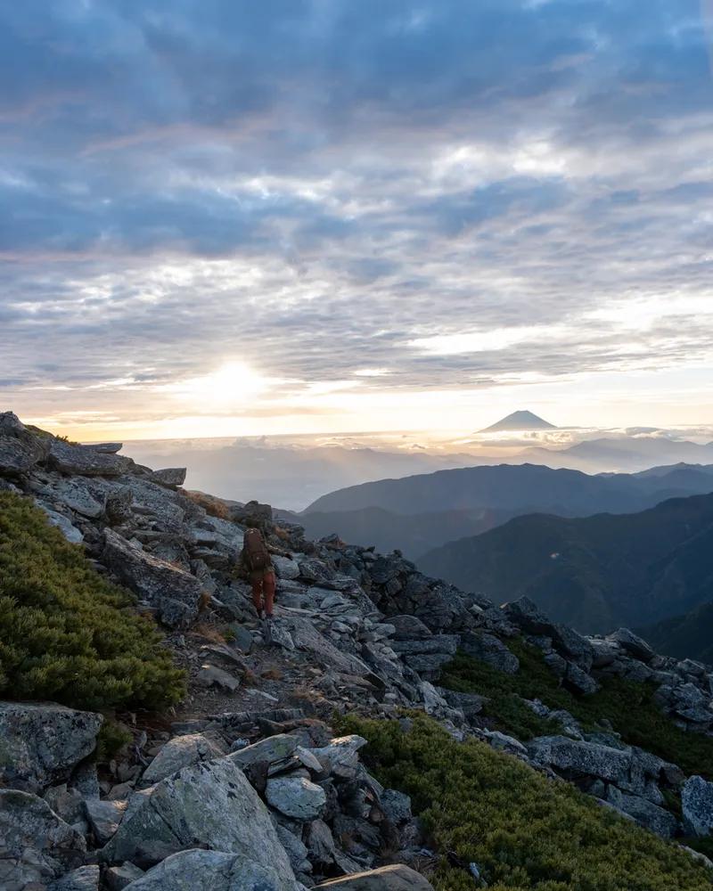 Mt Kita and Mt Aino: Views of Mt Fuji