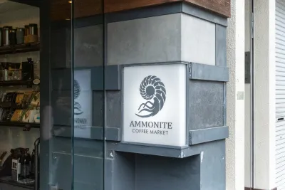 Ammonite Coffee Market, Hongo