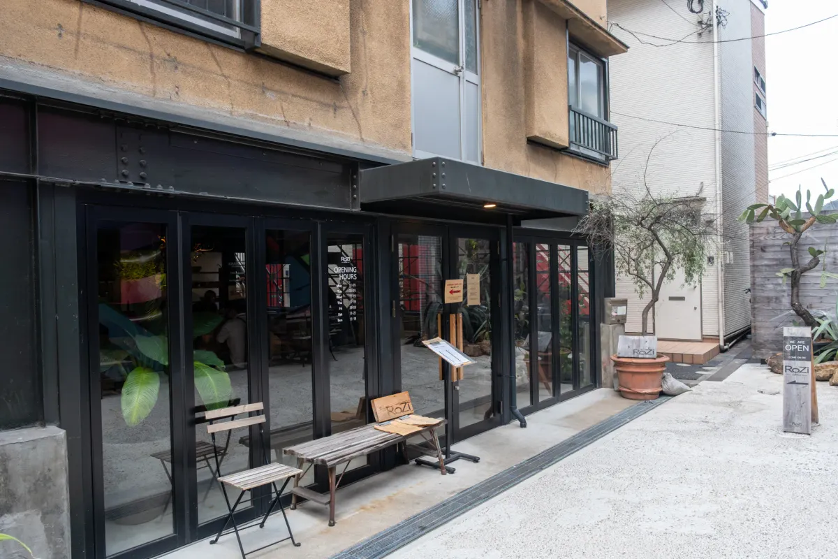 ROZI coffee, Shin-Okubo