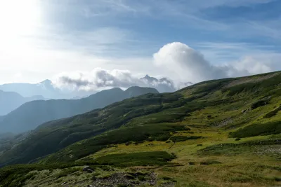 Mt Kurobegoro and Mt Yari: North Alps Nishi-Ginza Diamond course
