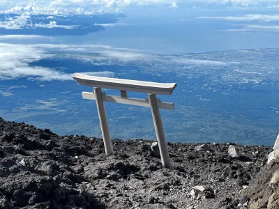 Climbing Mt Fuji in one day: Hiking Mt Fuji via midnight bus